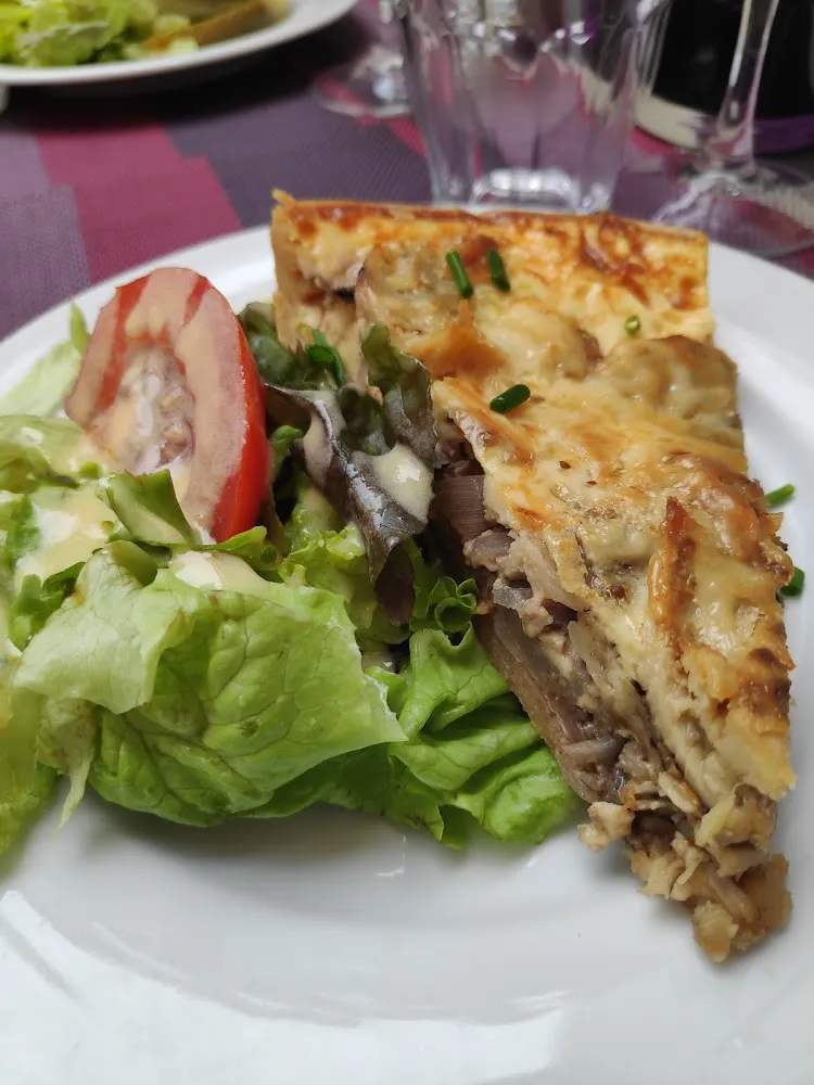 Quiche Aux Oignons Rouges Poulet Et Parmesan
